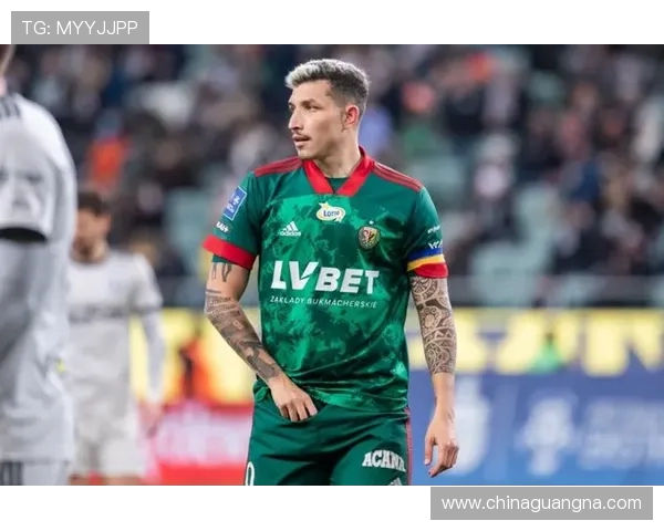 西班牙U21球员贡萨洛:必须抓住每个机会为球队贡献一传一射 西班牙U21球员贡萨洛:必须抓住每个机会为球队贡献一传一射