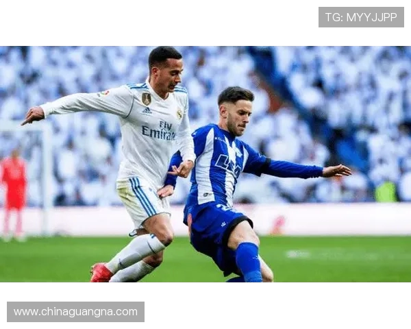 西甲半场鏖战巴列卡诺与阿拉维斯互交白卷场面激烈进球迟迟未到 西甲半场鏖战巴列卡诺与阿拉维斯互交白卷场面激烈进球迟迟未到